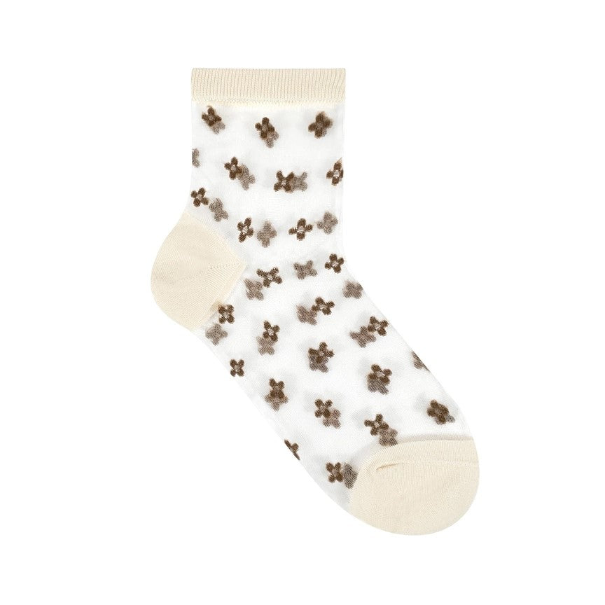 Clover in Beige