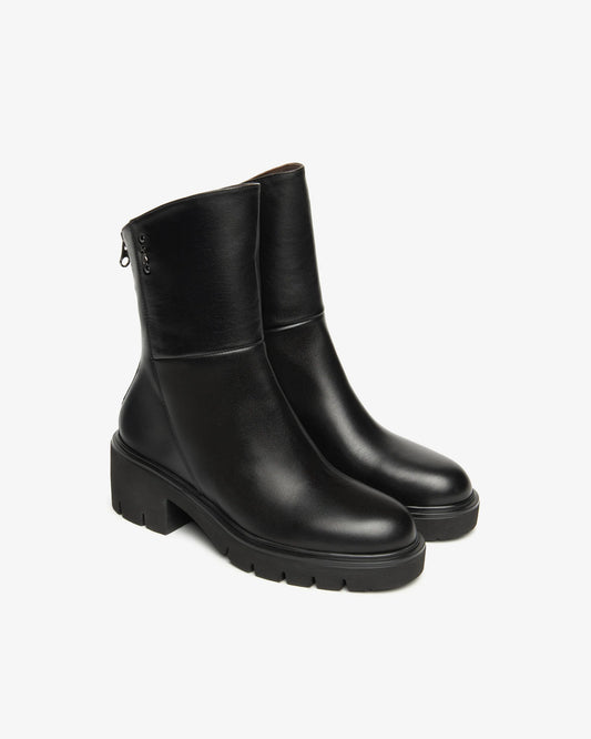 Sagar in Nero