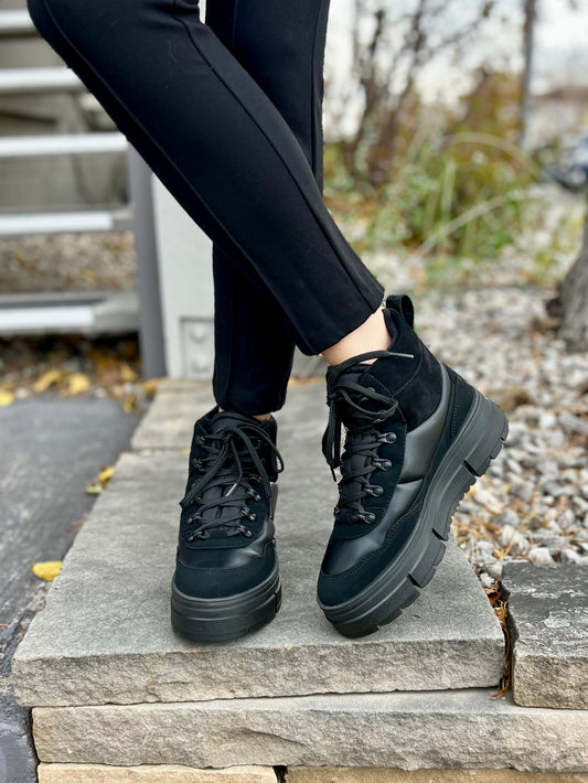 Harper Mid Lea in Black