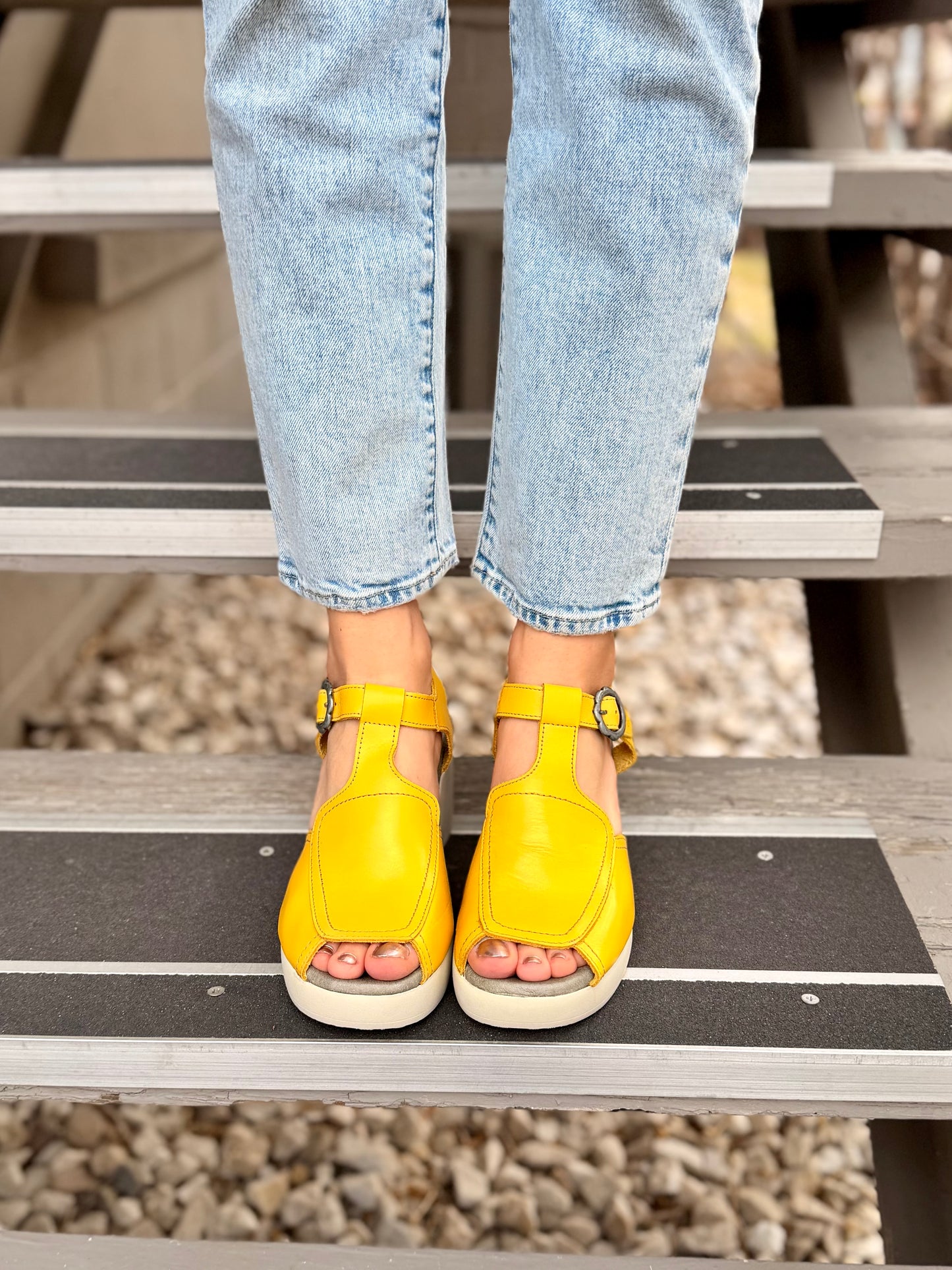 Flig in Yellow