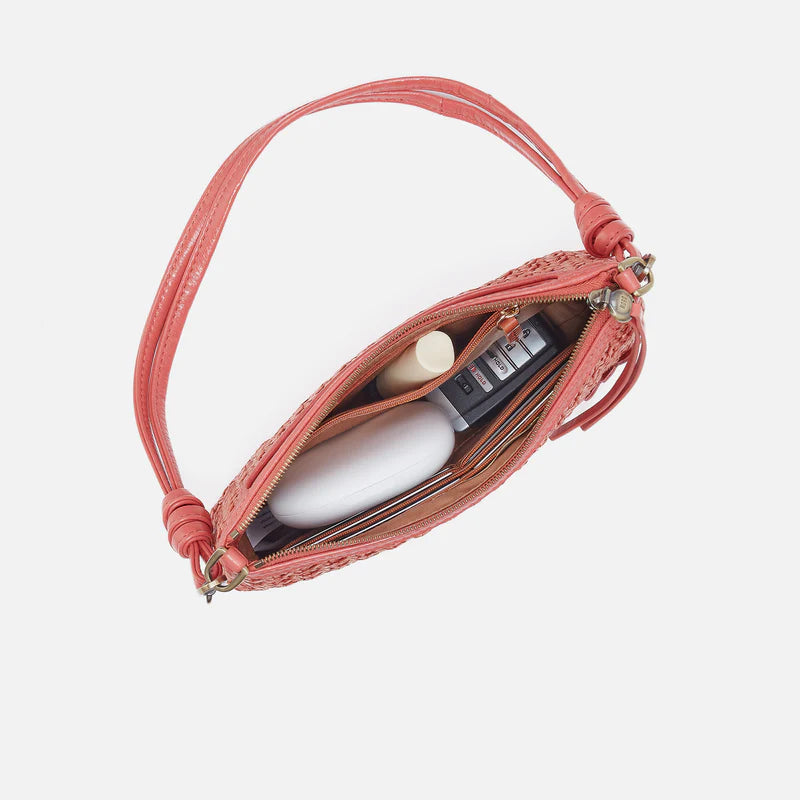 Darcy in Wild Rose Woven Straw