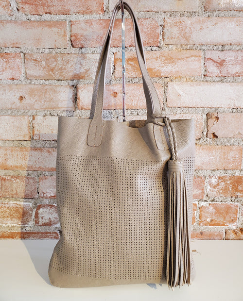 Thompson Shopper in Taupe