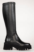 21555 LYS in Black