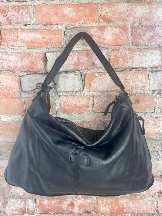 Rosa 087 in Black