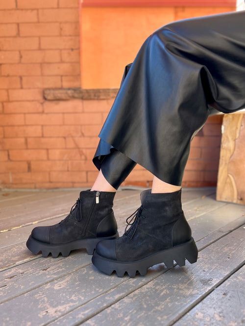 6240 in Anthracite