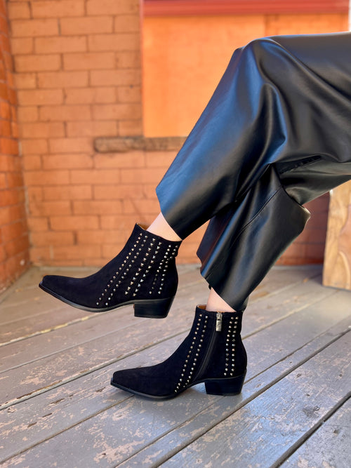 2889 in Nero