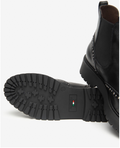 Chelsea in Nero