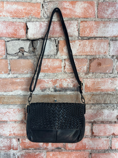 Olivia 055 in Black