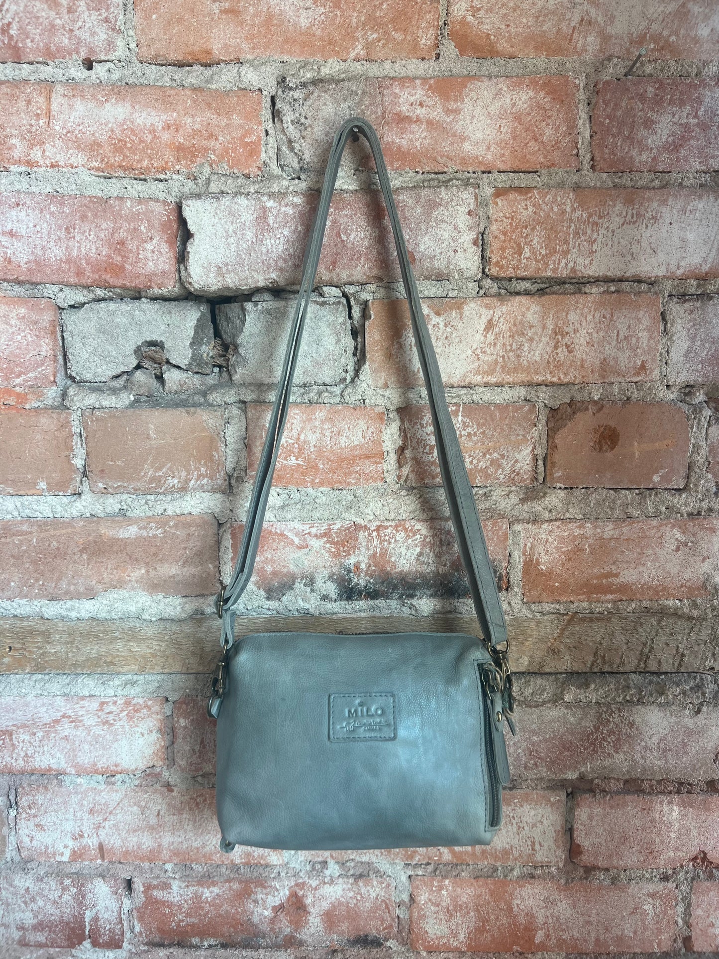 Destin 92 in Grey
