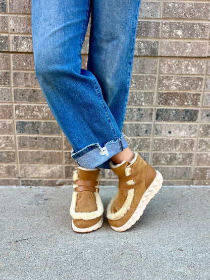 Jabara Monti in Camel