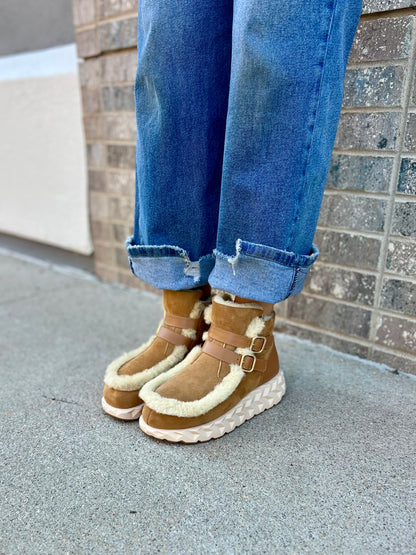 Jabara Monti in Camel