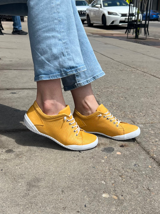 Teejay in Ochre
