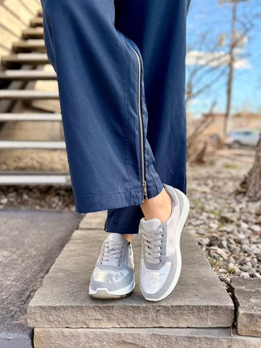 Nagano in Dusty/White