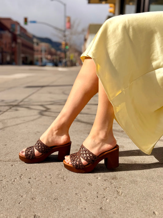 Wylie in T.Moro Raffia