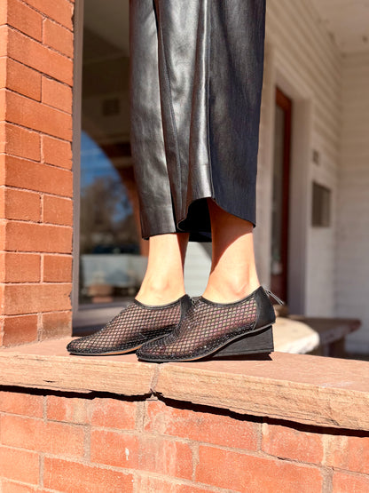 Stunning Mesh Wedge in Black