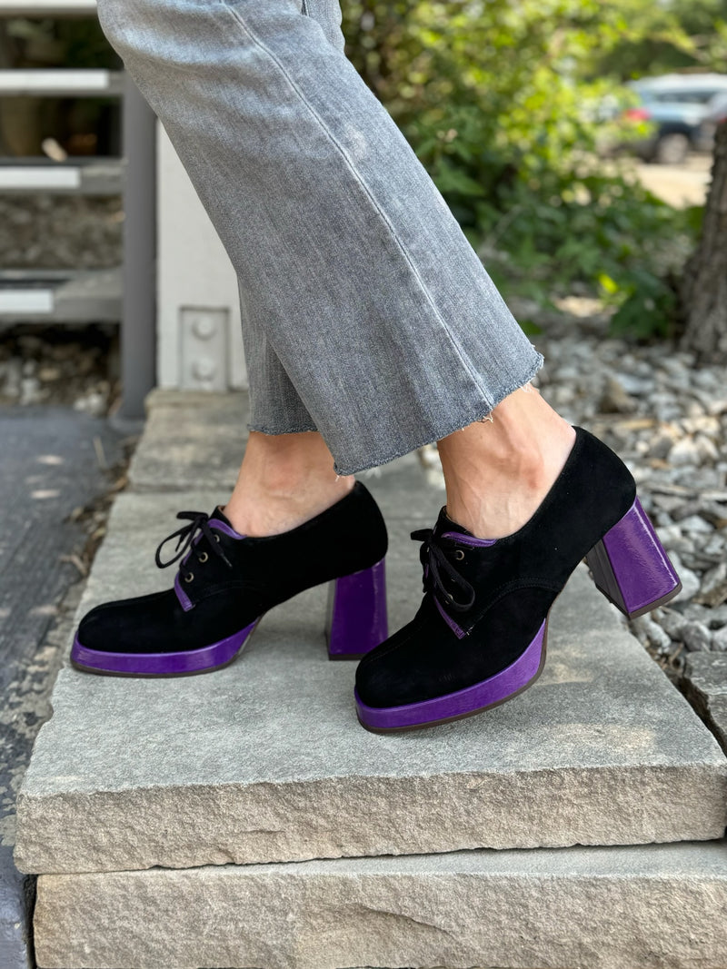 Kaisa in Ante Negro/Sucre Purple