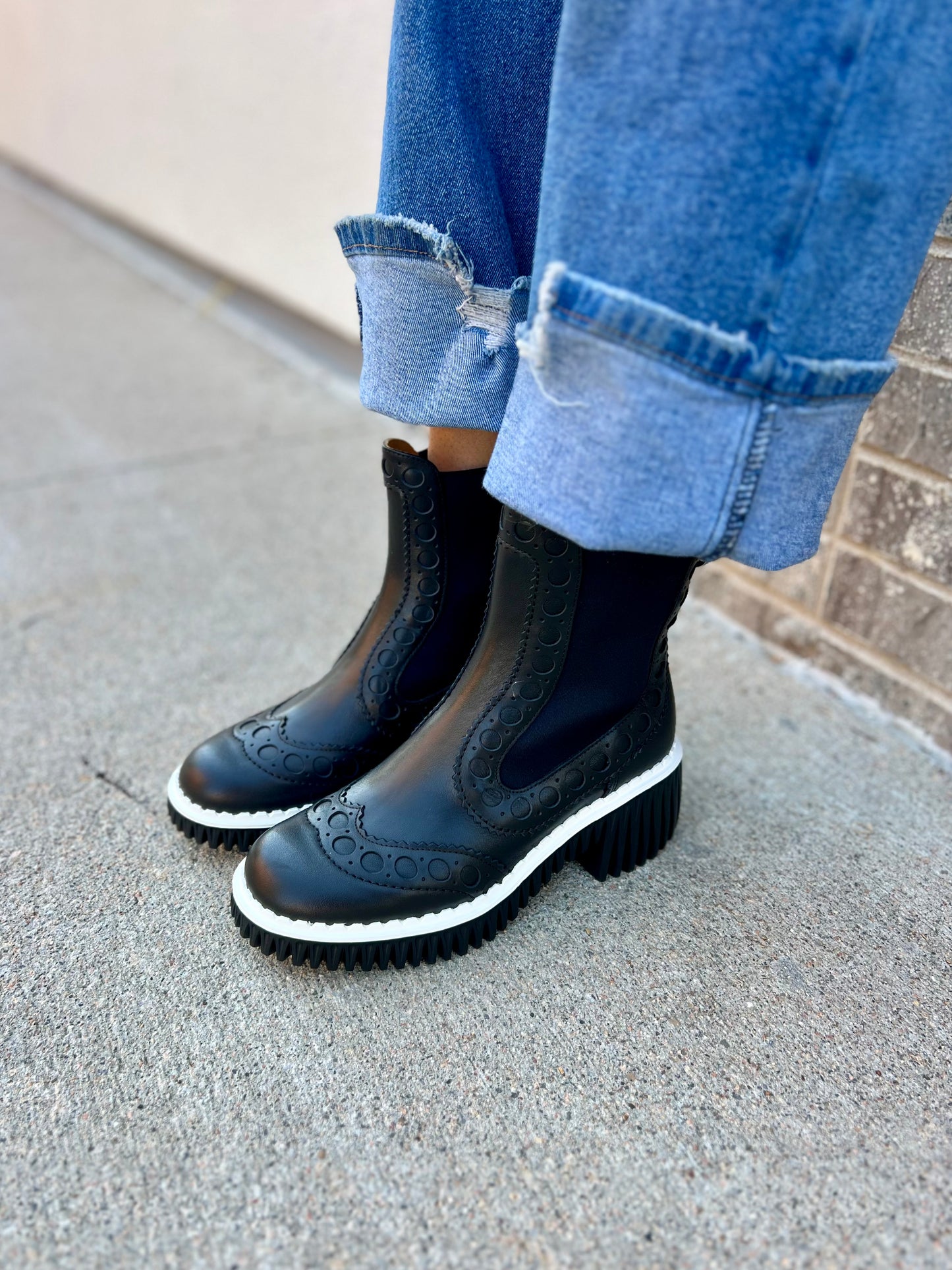 Plita Cillo in Black