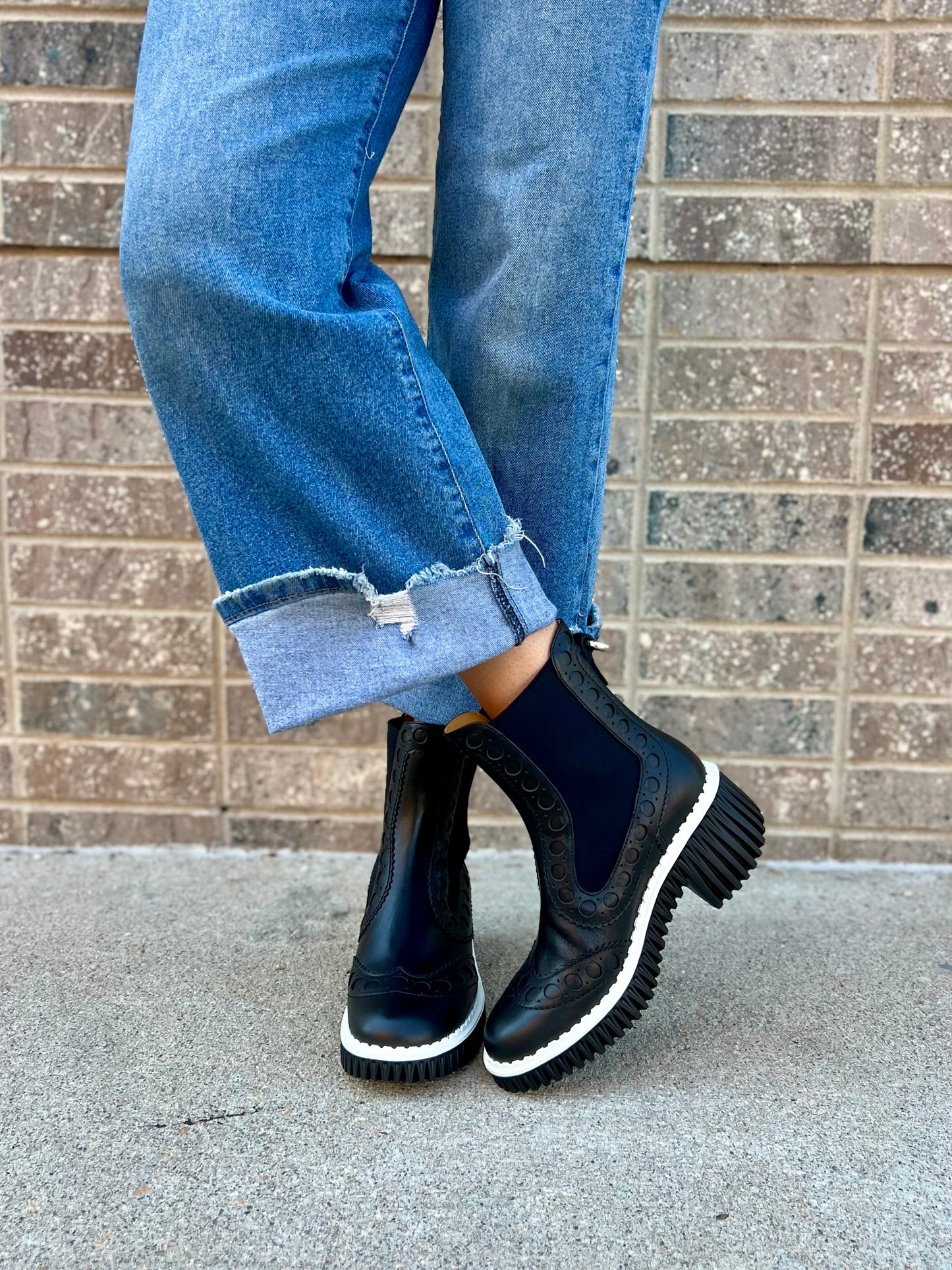 Plita Cillo in Black