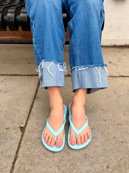 Flip Flop in Sky