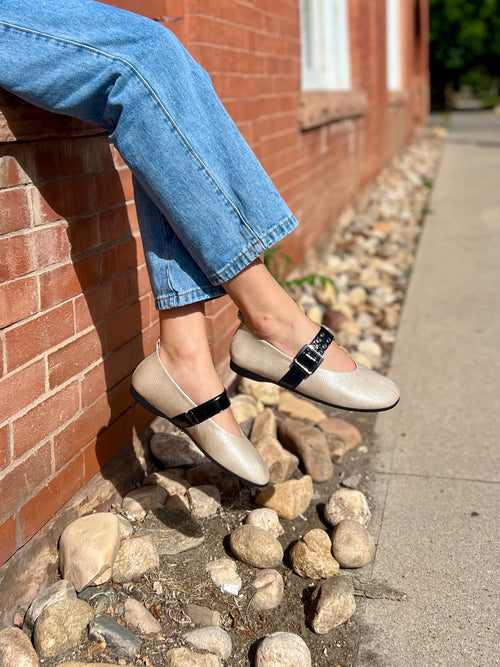 74.152.92 in Oasis/Black