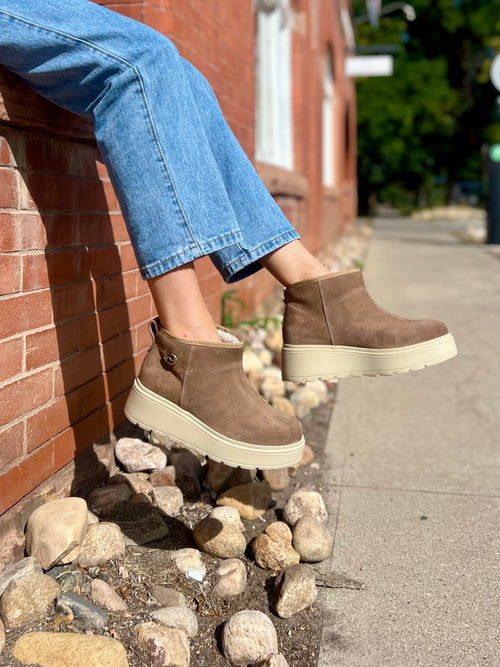 Bridget in Chestnut