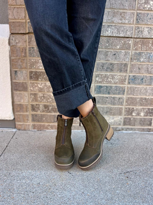 Munro in Olive