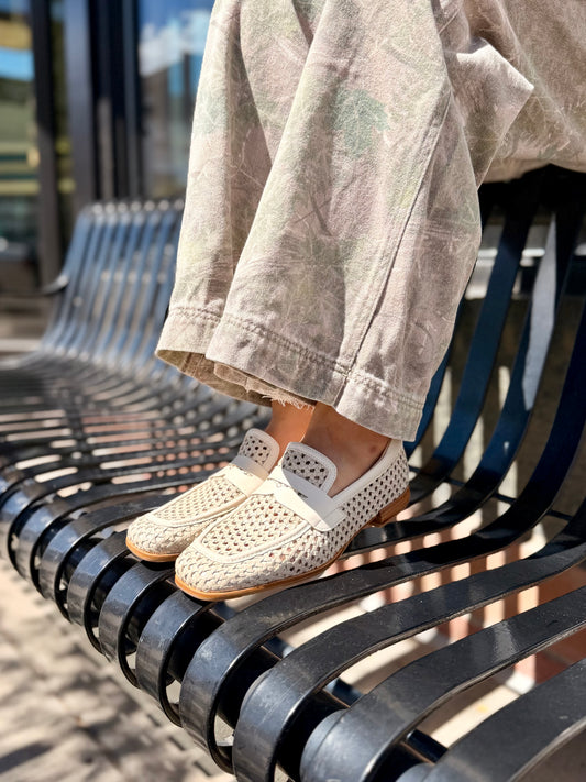 21818 LENA in Creme