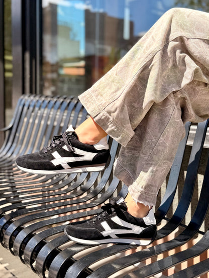 Ayla in Black/Off-White