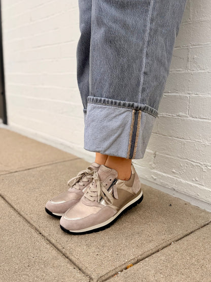 Bridget in Mutaro/Silk