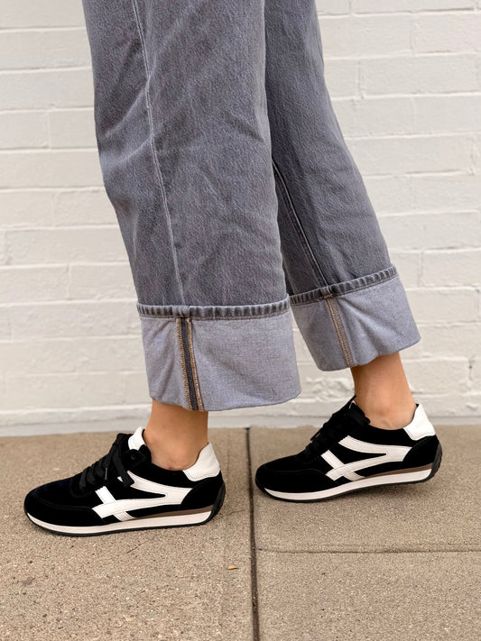 Ayla in Black/Off-White