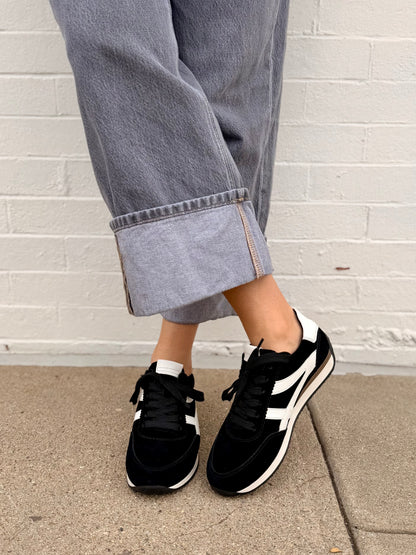 Ayla in Black/Off-White