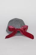 Solid Shetland Cap in Heather Grey/Red