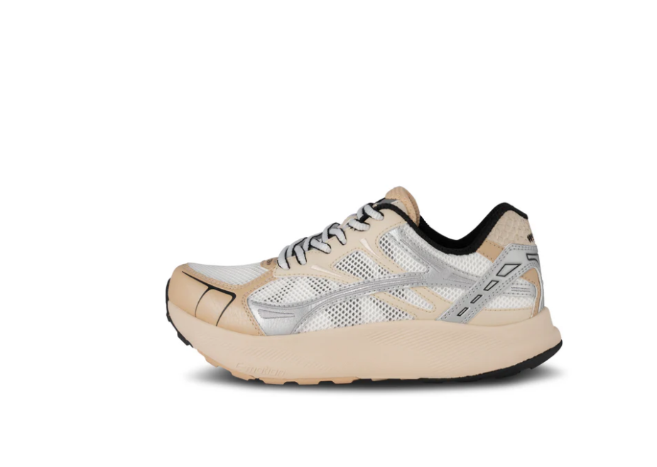 Freja in Coffee Cream