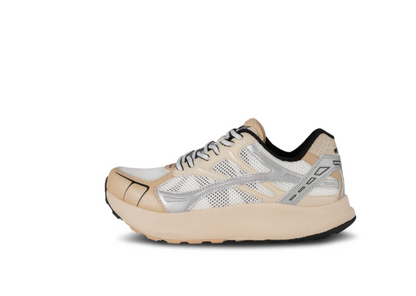 Freja in Coffee Cream