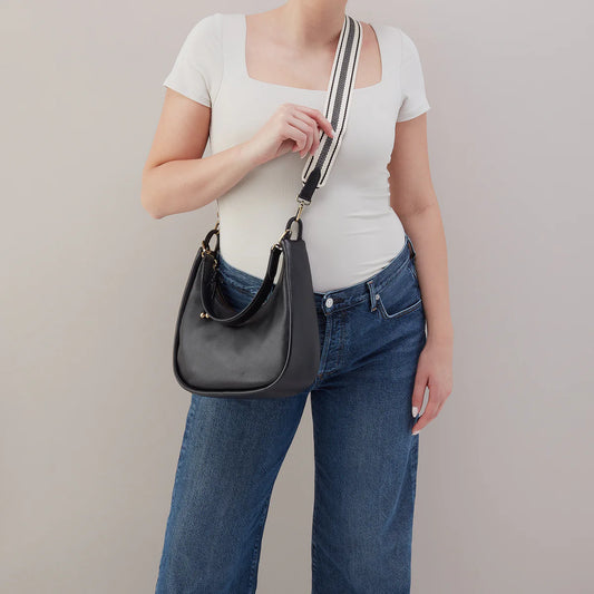Cass Small Shoulder in Black