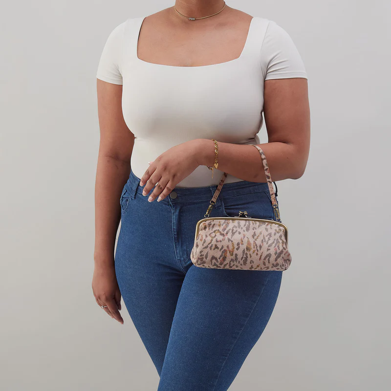 Cora in Summer Safari