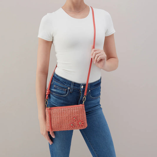 Darcy in Wild Rose Woven Straw