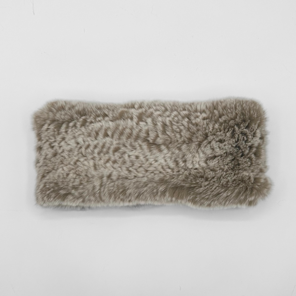 HB-152 in Taupe/White