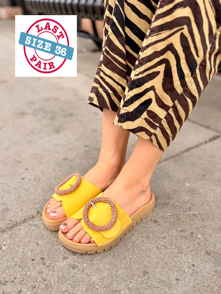 83.745.10 in Yellow