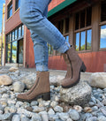 Ingle in Taupe