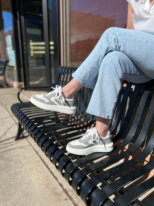 Lilith 1B39 in Grey/White/Silver
