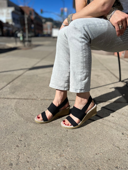 Comfy, versatile, affordable and handmade shoes?! Yes please! | Charleston  shoe company, Charleston shoes, Cute womens shoes