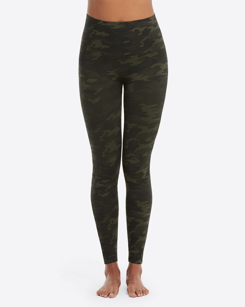 Look At Me Now Seamless Leggings in Green Camo – Two Sole Sisters