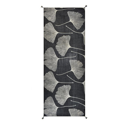 Gingko in Black/White